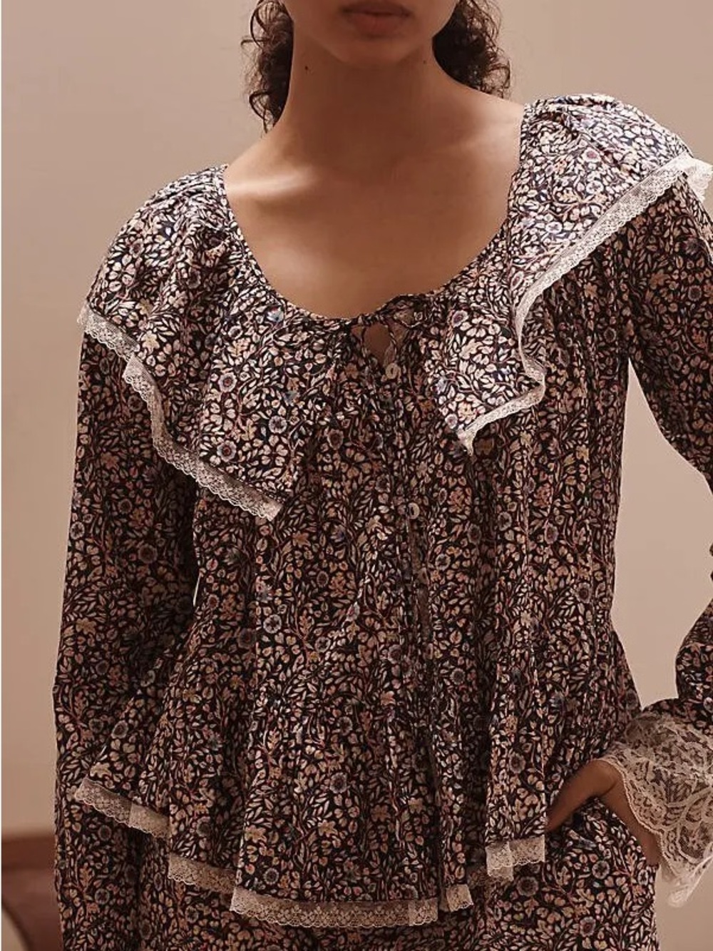 Anthropologie Victoriana Ruffle Collar Blouse Dark Floral Print Lace Trim XL